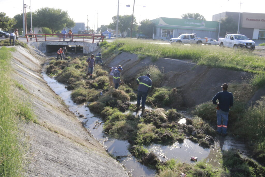 Limpian Ductos De Drenaje Pluvial Piden A Poblaci N No Tirar Basura