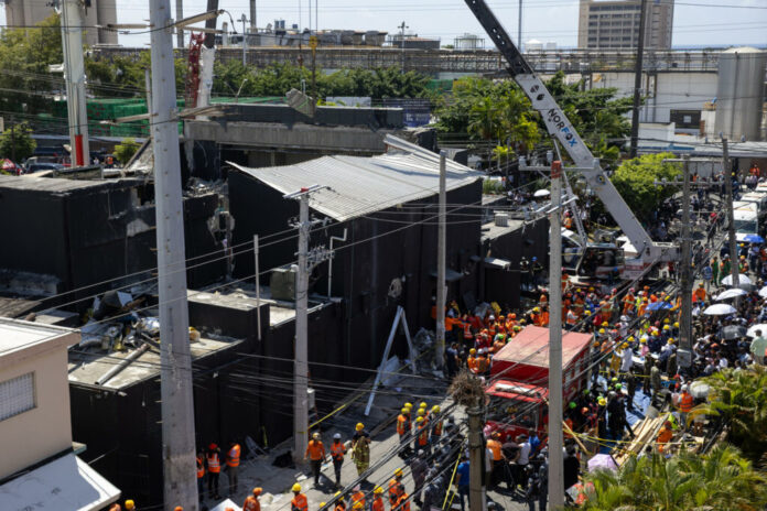 Aumentan a 44 los muertos al desplomarse un techo en una discoteca en Santo Domingo