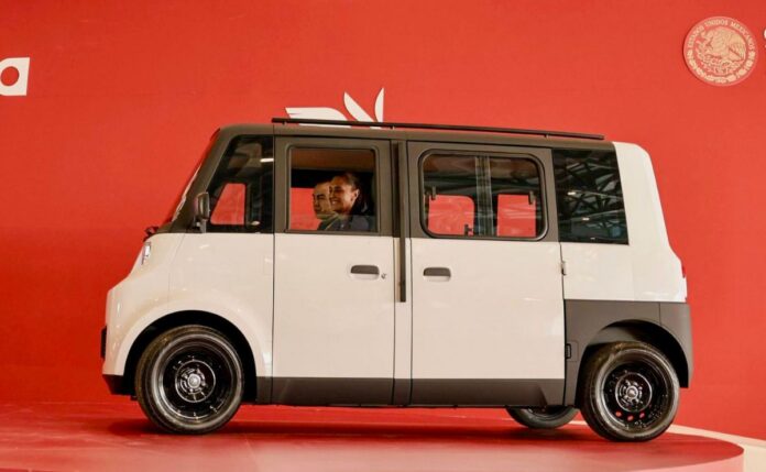 Diseño sin título - Sheinbaum presenta Olinia, primer vehículo eléctrico mexicano