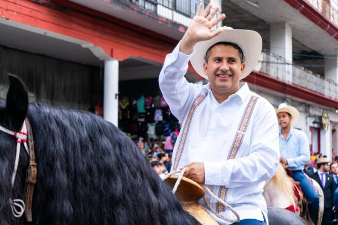 carlos-manzo-uruapan-1-1-1536x1024