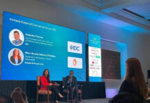Presume NL transformación digital de trámites ante cumbre nacional de tecnología