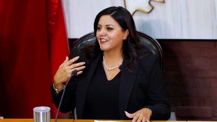 LEY DAFNE (1)