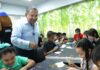 En campamentos de verano norteños, niños aprenden el cuidado de las mascotas