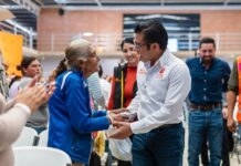Llevan apoyos a habitantes del sur del Estado